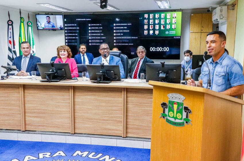  Na Câmara, Rogério Lins anuncia criação da Secretaria da Família