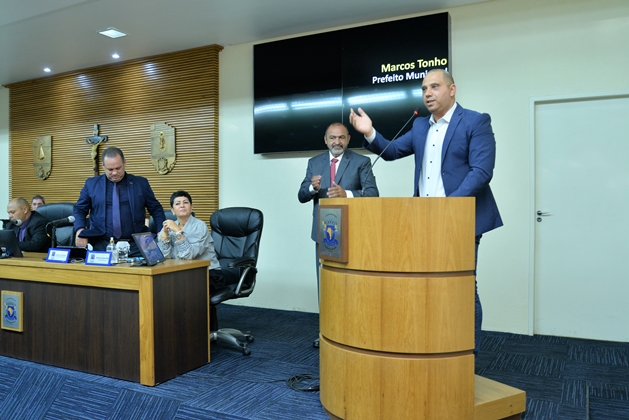  Primeira Sessão Ordinária do ano conta com a presença do prefeito Marcos Tonho