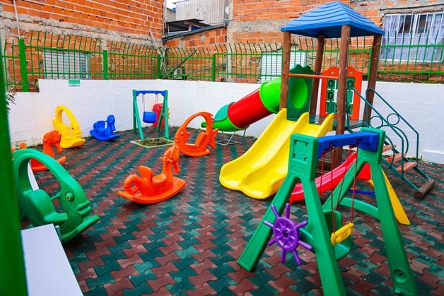  Osasco entrega reforma de creche no Padroeira  