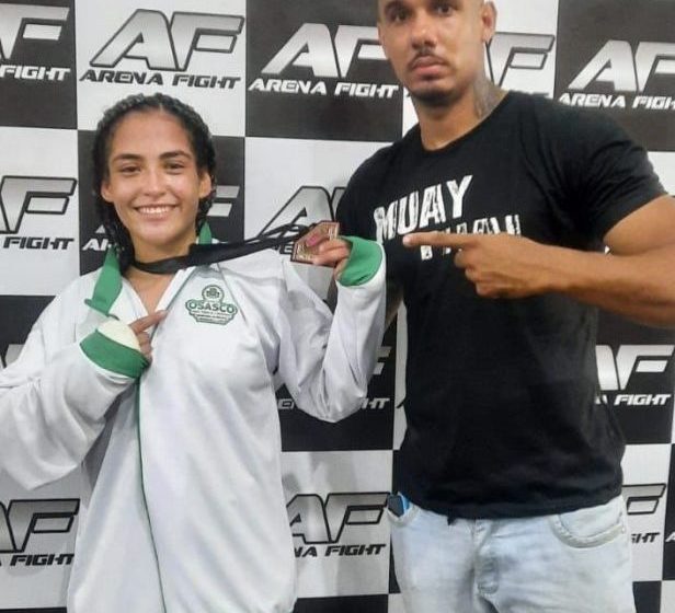  Representante do bolsa atleta conquista campeonato de muay thai  para Osasco