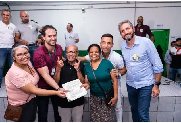  Osasco entrega de títulos de propriedade aos moradores da zona Norte