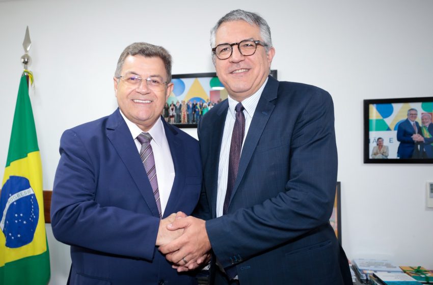  Em Brasília, Emidio se reúne com Lula e ministros e pede recursos para conclusão do campus Osasco da Universidade Federal