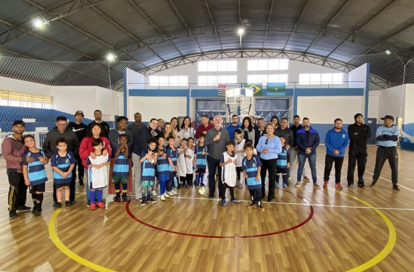  Ginásio de Esportes de Vargem Grande Paulista ganha novo piso e equipamentos