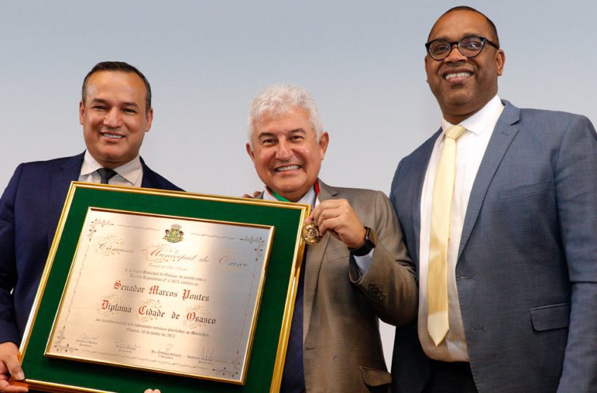 Marcos Pontes recebe homenagem da Câmara de Osasco