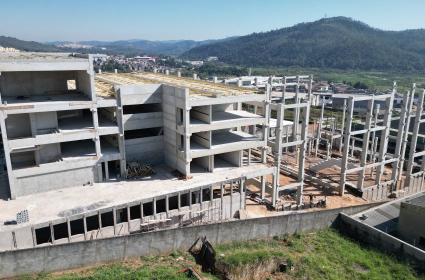  Santana de Parnaíba constrói 27 colégios em uma década de fortes investimentos na educação