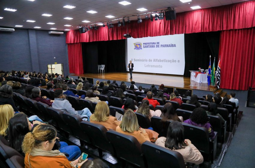  Santana de Parnaíba realiza 5º Seminário de Alfabetização e Letramento