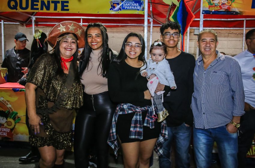  Arraiá do Fundo Social reúne diversão e solidariedade em Santana de Parnaíba