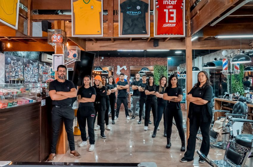  Salão Stillux, de Osasco, é destaque em nova temporada de “Sintonia”