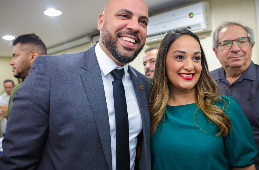  Vereadora Elsa Oliveira e Deputado Gerson Pessoa assinam pedido por curso de veterinária em Osasco