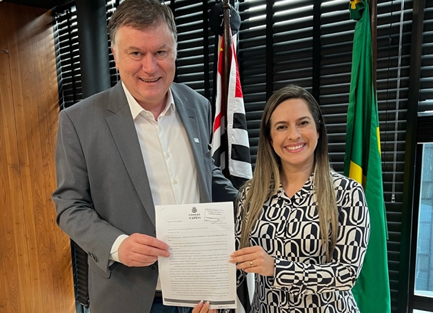  Vereadora Profª Camila Godói se reúne com Secretário de Estado em Busca de Centro de Referência para Pessoas com Deficiência em Itapevi