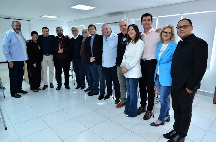  Presidente da Câmara parnaibana participa de celebração dos 22 anos da Rainha da Paz