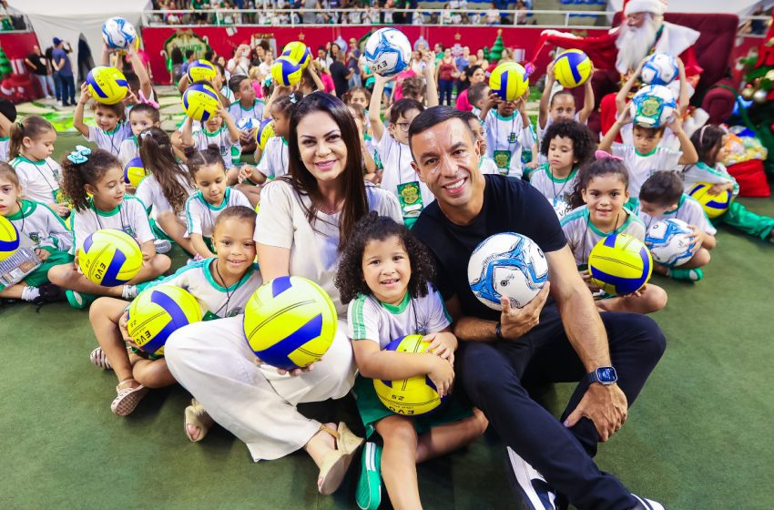  Fundo Social entrega brinquedos aos  alunos da rede municipal de Osasco