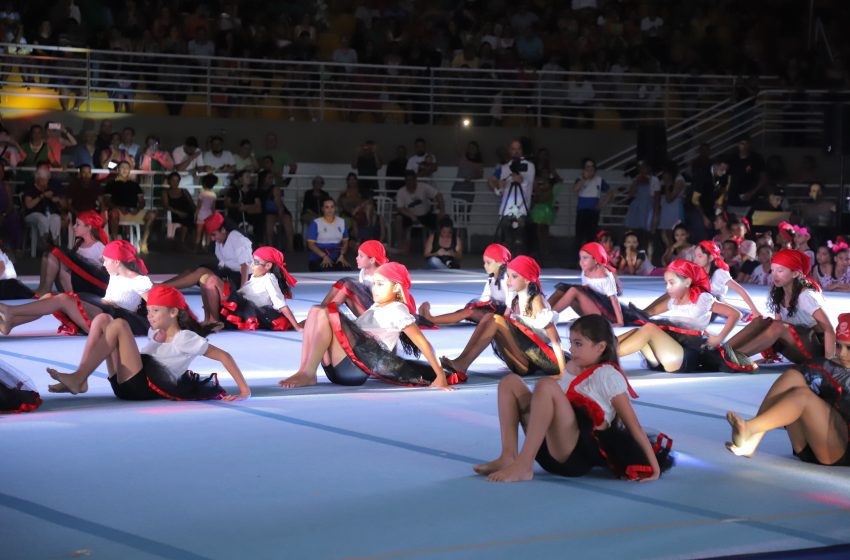  Festa de Gala da Ginástica Artística celebra os 100 anos da Disney em Barueri