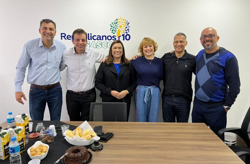  Deputada Federal Maria Rosas visita sede do Republicanos em Osasco e reúne-se com lideranças da sigla