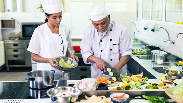  Vagas abertas para Auxiliar de Cozinha terão seleção nesta segunda-feira, dia 18, em Jandira