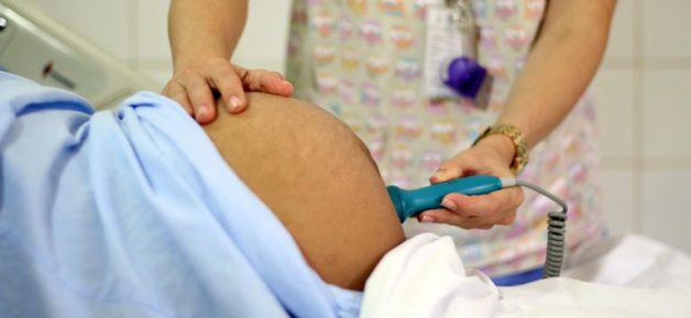  Ministério da Saúde amplia uso de teste para HTLV em gestantes no pré-natal