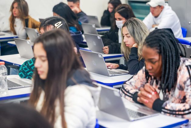  Emprego: Educação de SP abre edital para processo seletivo de professores para turmas do Ensino Técnico