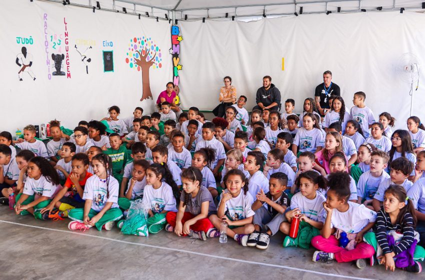  Projeto garante aprendizado e diversão em escolas municipais de Osasco no recesso escolar
