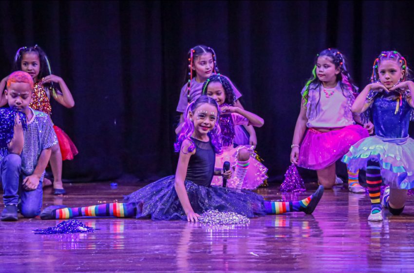  Alunos dão show na abertura do XVI Festival Escolar de Dança de Santana de Parnaíba