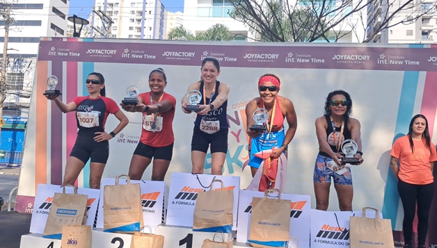  Bolsistas se destacam em prova de atletismo em Osasco