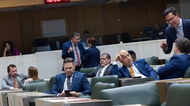  Alesp aprova projetos de lei que reestruturam quadro de servidores do TJ-SP e da Defensoria Pública