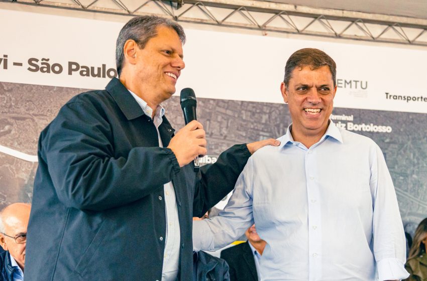  Prefeito Marcos Neves e o governador Tarcísio de Freitas inauguram Viaduto Corredor Oeste