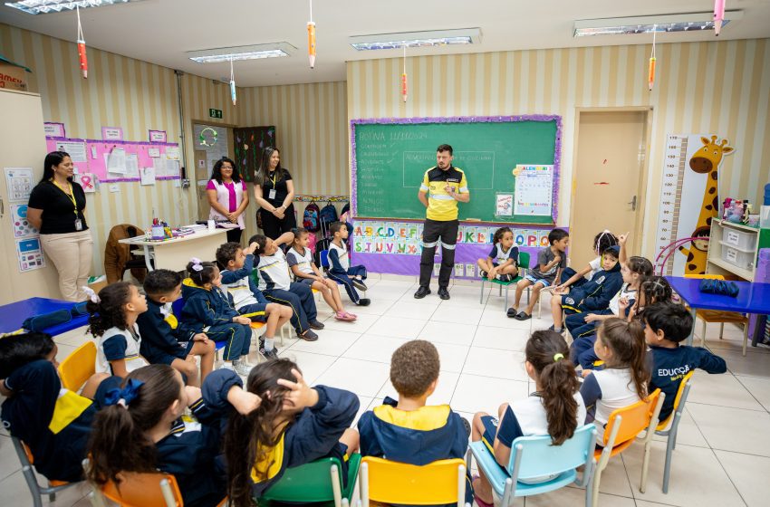  Santana de Parnaíba promove atividades de educação no trânsito para crianças da pré-escola