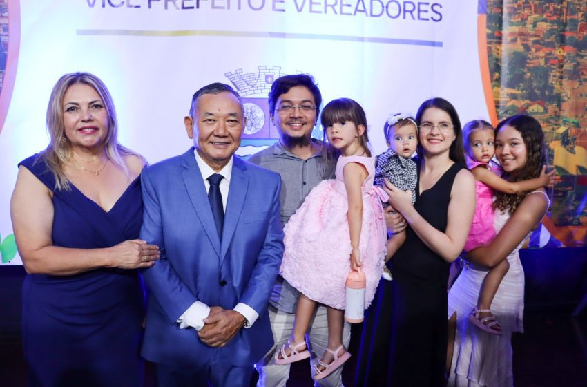  Dr. Sato toma posse como primeiro prefeito reeleito de Jandira em 20 anos, marcando avanços históricos no município