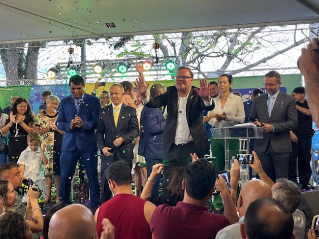  Welignton Formiga, Paulinho Lenha e vereadores eleitos tomam posse em sessão na Câmara Municipal de Cotia