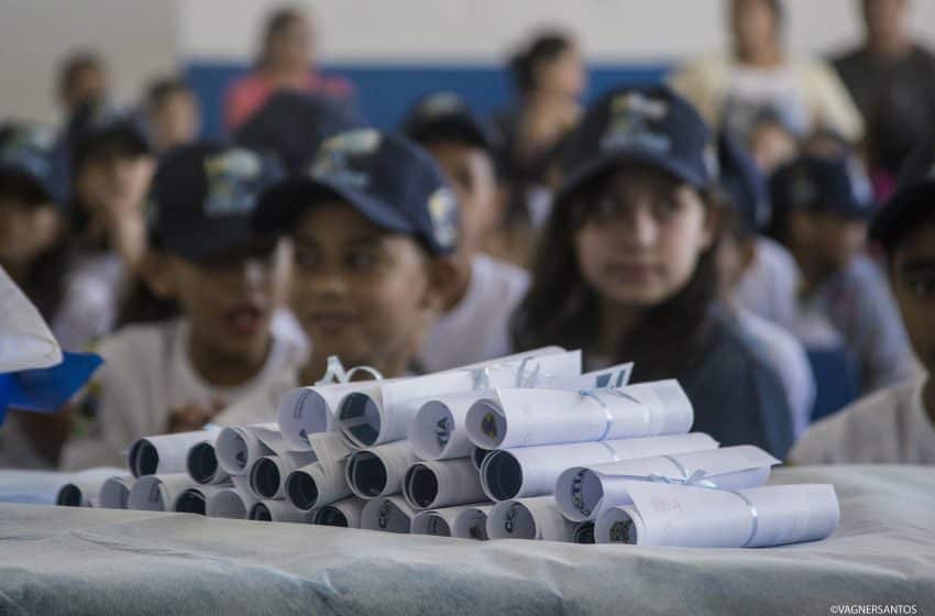  Cotia retoma projeto de prevenção ao uso indevido de drogas e à violência