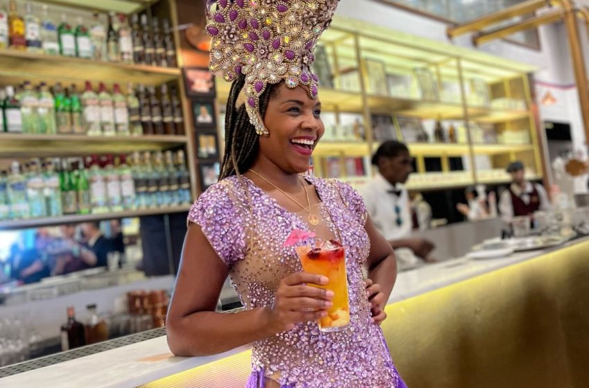  Carnaval no Bar Brahma: Música ao vivo, folia e um drink exclusivo para celebrar