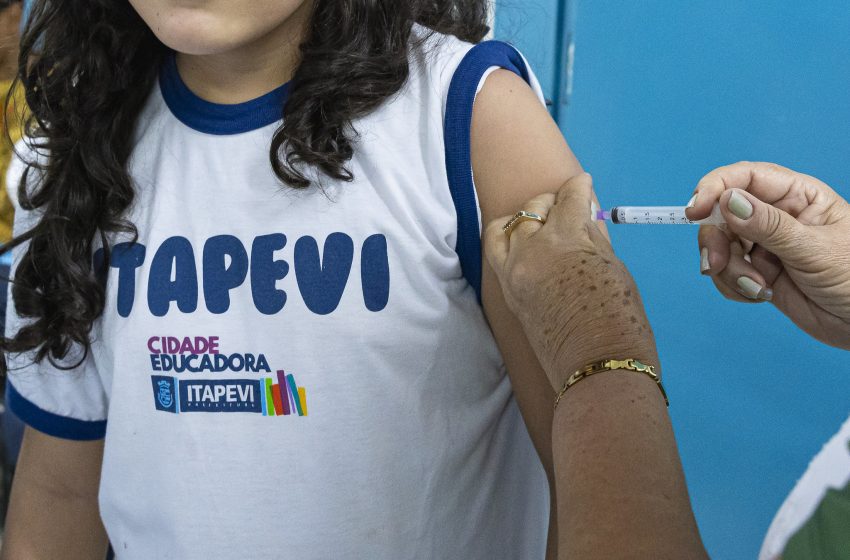  Itapevi inicia programa Vacinação nas Escolas