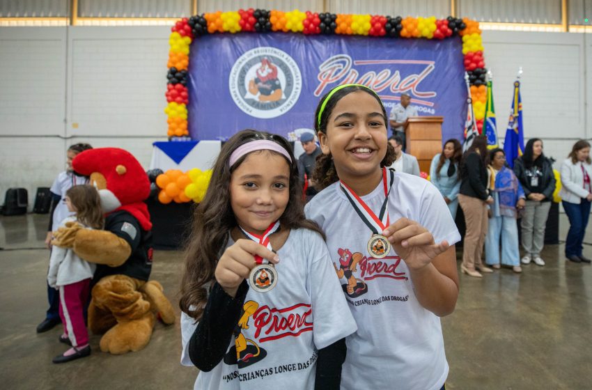  Santana de Parnaíba celebra formatura do Proerd com mais de 500 estudantes
