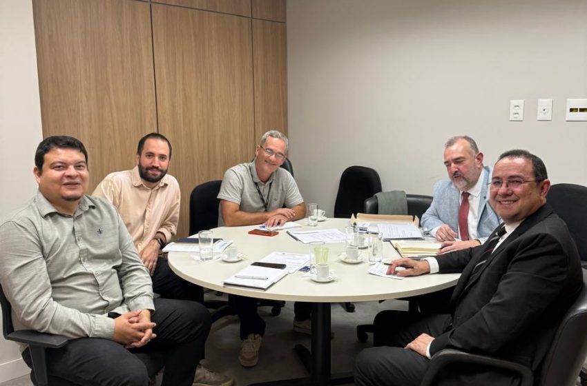  Secretaria de Habitação de Osasco vai a Brasília buscar soluções para questões de moradia e deurbanização