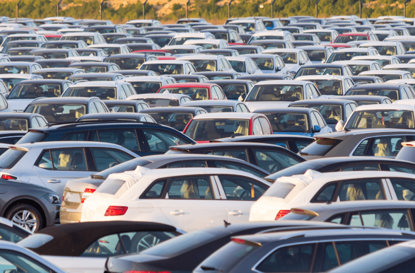  Licenciamento 2025: prazo para veículos com placas final 1 e 2 termina no fim de julho; veja o calendário