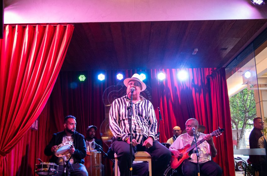  Semana tem samba, sertanejo e tributo a Phil Collins no Bar Brahma Granja Viana