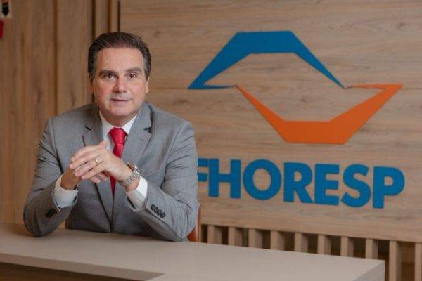  Comer fora ficará até 10% mais caro com tarifaço dos EUA na exportação brasileira, alerta Fhoresp