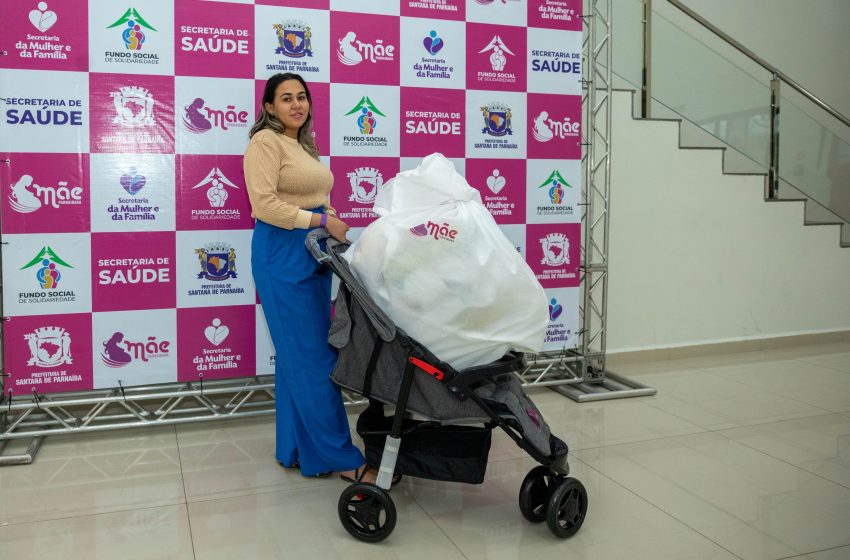  Santana de Parnaíba entrega 70 kits com enxoval a participantes do programa Mãe Parnaibana  