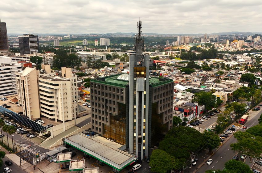  Barueri conquista 9º lugar no Ranking de Competitividade dos Municípios do CLP, superando grandes cidades brasileiras 
