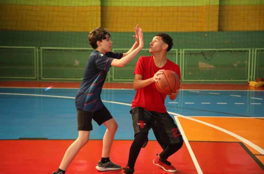  Basquete movimenta alunos das Escolas de Esportes de Barueri  