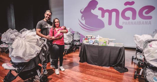  Programa Mãe Parnaibana entrega mais de 100 kits de enxoval para gestantes