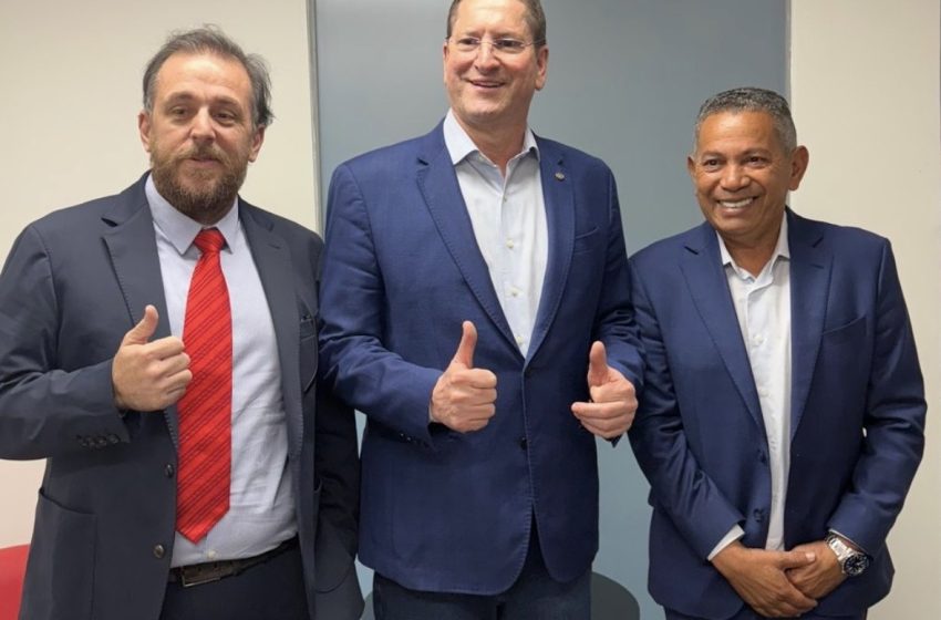  Vereador Dr. Silvio Cabral e Vice-prefeito Paulinho Lenha buscam novos recursos e projetos para Cotia em Brasília