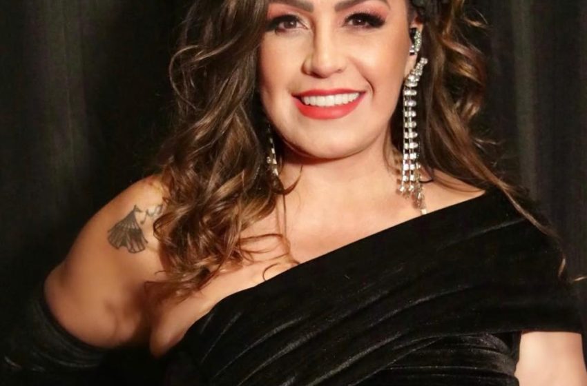  Gina Garcia participa do programa especial de 15 anos do “Você Bonita” nesta sexta com música e bate-papo ao vivo
