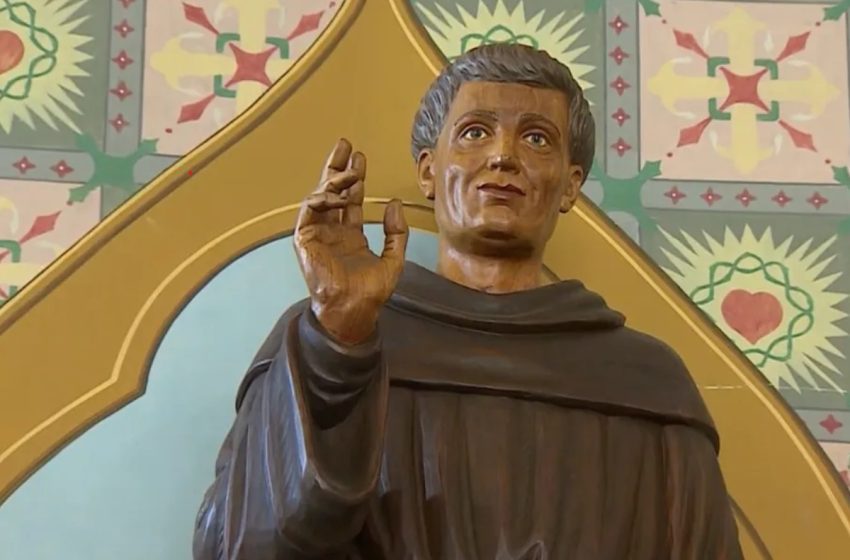  Primeiro santo brasileiro, frei galvão é celebrado anualmente em 25 de outubro