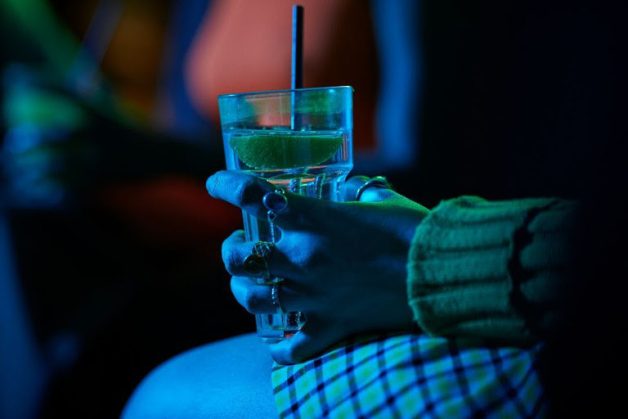  Governo do Brasil orienta combate à venda de bebidas adulteradas com metanol e reforça medidas de proteção