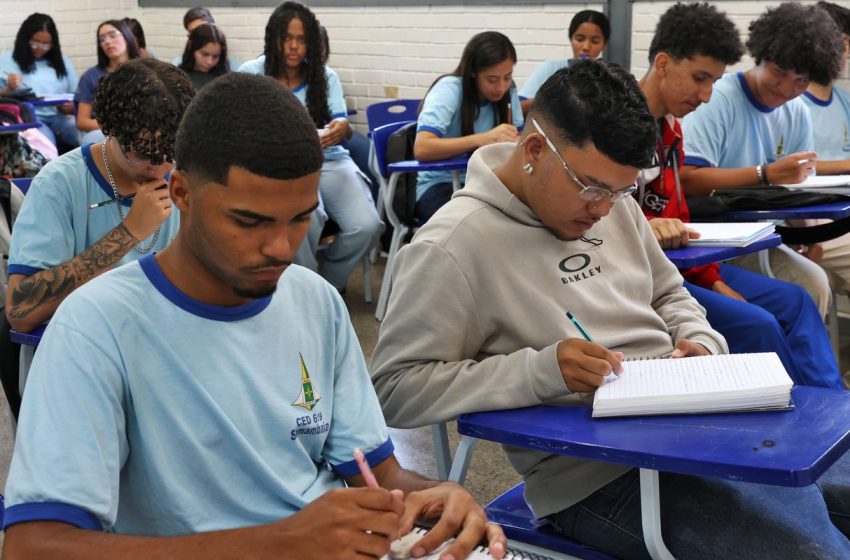  Renda e cor ainda impactam conclusão do ensino médio no brasil