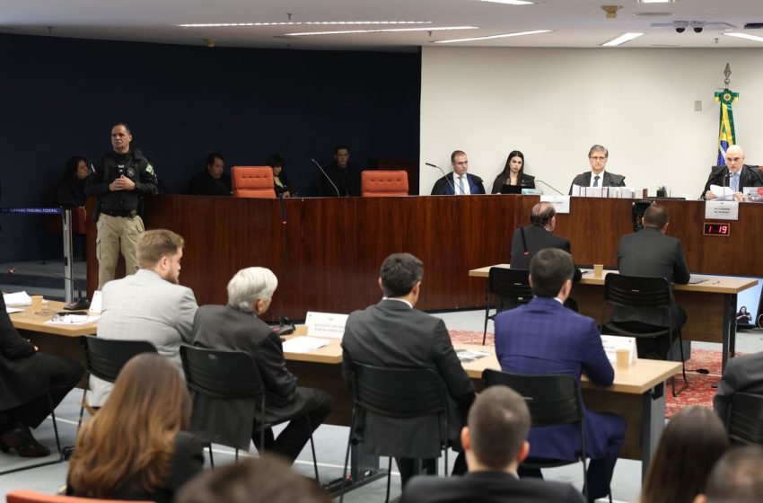  Supremo tribunal federal mantém condenação de bolsonaro em caso de golpe