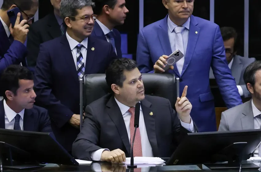  Congresso libera r$ 42 bilhões para previdência e bolsa família