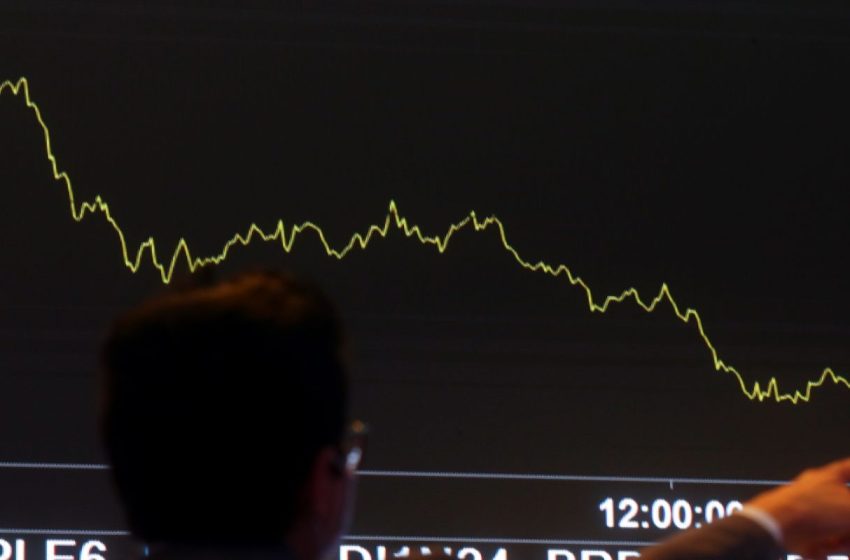  Bolsa brasileira alcança novo recorde histórico e dólar recua