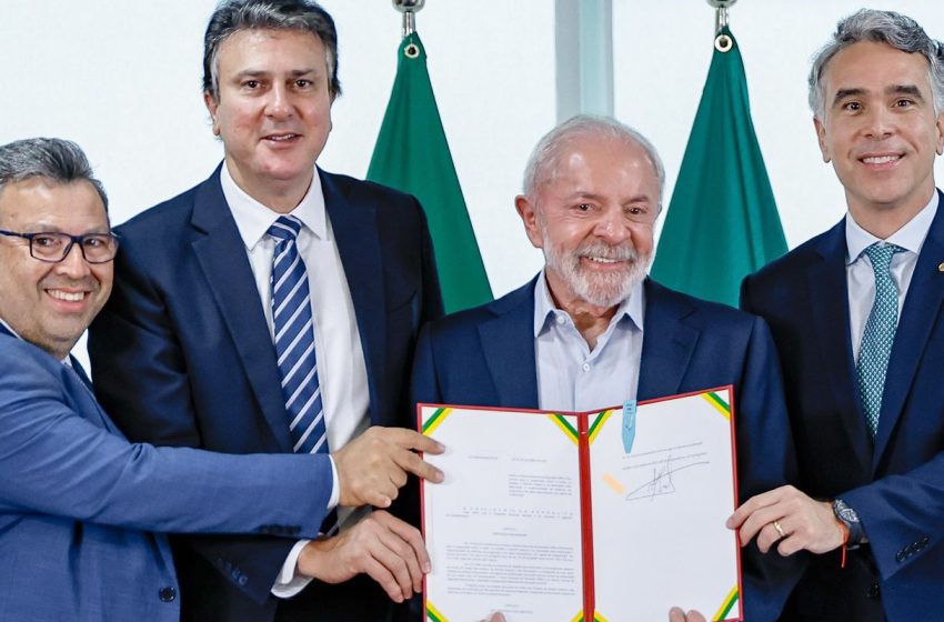  Lula sanciona lei que cria o sistema nacional de educação